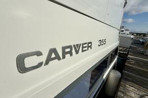 35ft Carver Yacht For Sale