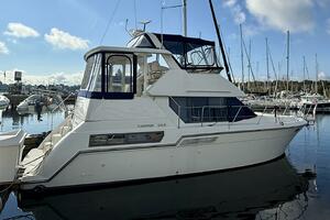 35ft Carver Yacht For Sale