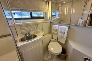 35ft Carver Yacht For Sale