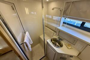 35ft Carver Yacht For Sale