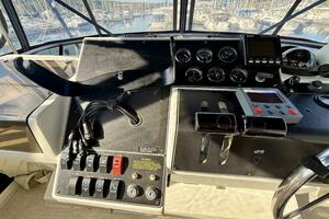 35ft Carver Yacht For Sale