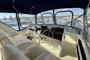 35ft Carver Yacht For Sale
