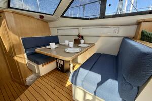 35ft Carver Yacht For Sale