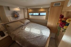 35ft Carver Yacht For Sale