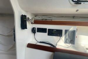 With a J 28ft J Boats Yacht For Sale