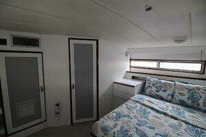 1974 Bertram 42 Motor Yacht thumbnail 18