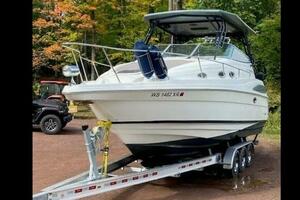 28ft Regal Yacht For Sale