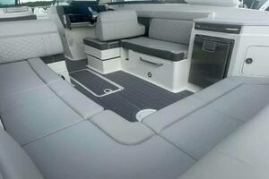 29ft Sea Ray Yacht For Sale
