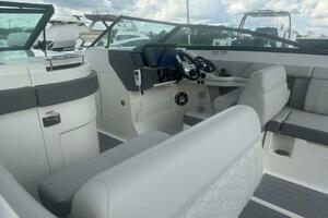 29ft Sea Ray Yacht For Sale