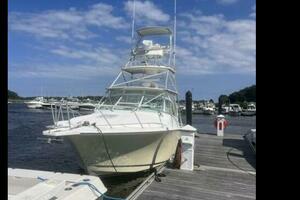 UNREEL 31ft Cabo Yacht For Sale