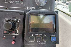 1999 Tiara Yachts 2900 Open thumbnail 18