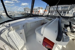 38ft Carver Yacht For Sale