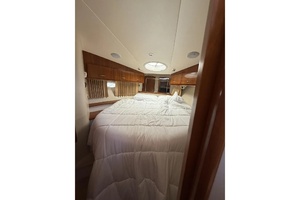 38ft Carver Yacht For Sale