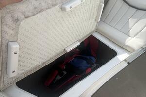 28ft Cobalt Yacht For Sale