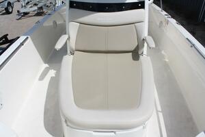 27ft Boston Whaler Yacht For Sale