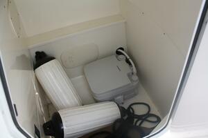 27ft Boston Whaler Yacht For Sale