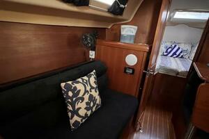 Luna 31ft Hunter Yacht For Sale