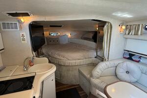 33ft Sea Ray Yacht For Sale