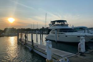 39ft Meridian Yacht For Sale