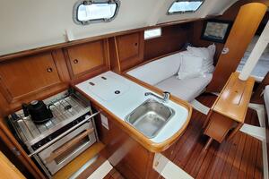 Stravaig 32ft Beneteau Yacht For Sale