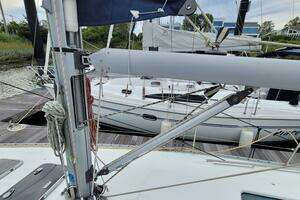 Stravaig 32ft Beneteau Yacht For Sale