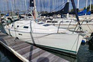 Stravaig 32ft Beneteau Yacht For Sale