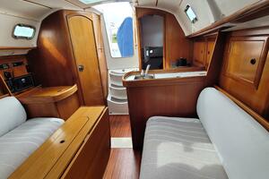 Stravaig 32ft Beneteau Yacht For Sale