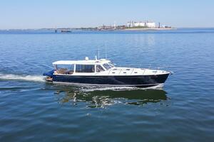 SOUTHERN CROSS Worth Avenue Yachts