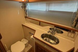 Summer Breeze 38ft Carver Yacht For Sale