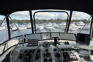 Summer Breeze 38ft Carver Yacht For Sale