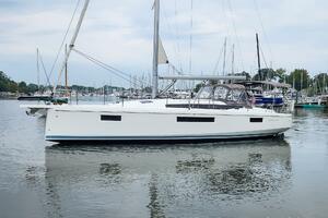 Shatzi 41ft Jeanneau Yacht For Sale