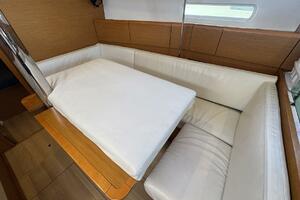 Sea Ranch II 38ft Jeanneau Yacht For Sale