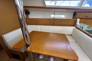 Sea Ranch II 38ft Jeanneau Yacht For Sale