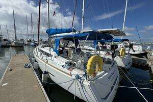 2018 Jeanneau Sun Odyssey 389 thumbnail 4