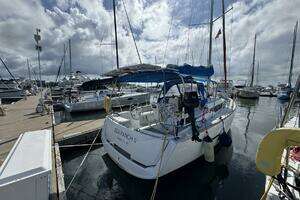 2018 Jeanneau Sun Odyssey 389 thumbnail 3