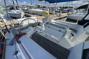 Sea Ranch II 38ft Jeanneau Yacht For Sale