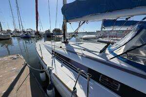 2018 Jeanneau Sun Odyssey 389 thumbnail 13
