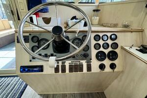 68ft Aqua Chalet Yacht For Sale