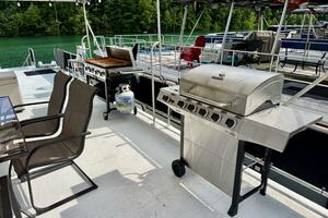 68ft Aqua Chalet Yacht For Sale