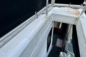 68ft Aqua Chalet Yacht For Sale