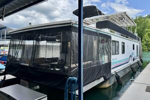 68ft Aqua Chalet Yacht For Sale