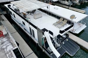 68ft Aqua Chalet Yacht For Sale