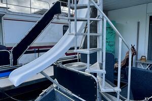 68ft Aqua Chalet Yacht For Sale