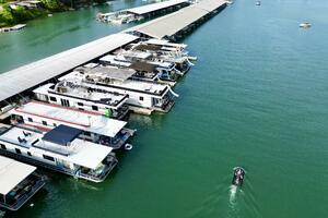 68ft Aqua Chalet Yacht For Sale