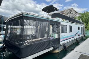68ft Aqua Chalet Yacht For Sale