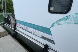 68ft Aqua Chalet Yacht For Sale