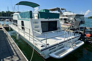 Summer Breeze 37ft Gibson Yacht For Sale