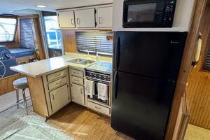 Summer Breeze 37ft Gibson Yacht For Sale