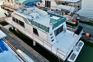 Summer Breeze 37ft Gibson Yacht For Sale