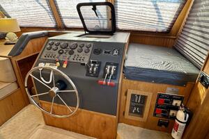 Summer Breeze 37ft Gibson Yacht For Sale